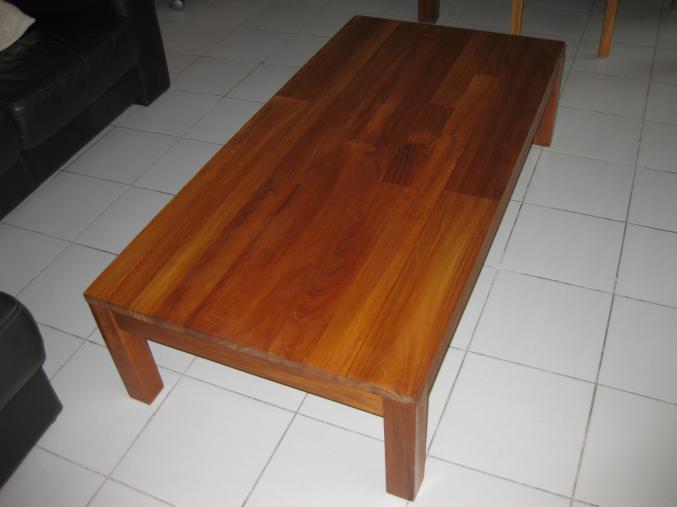 TABLE BASSE