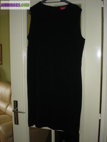 Robe noire sans manche ,manoukian,42,44