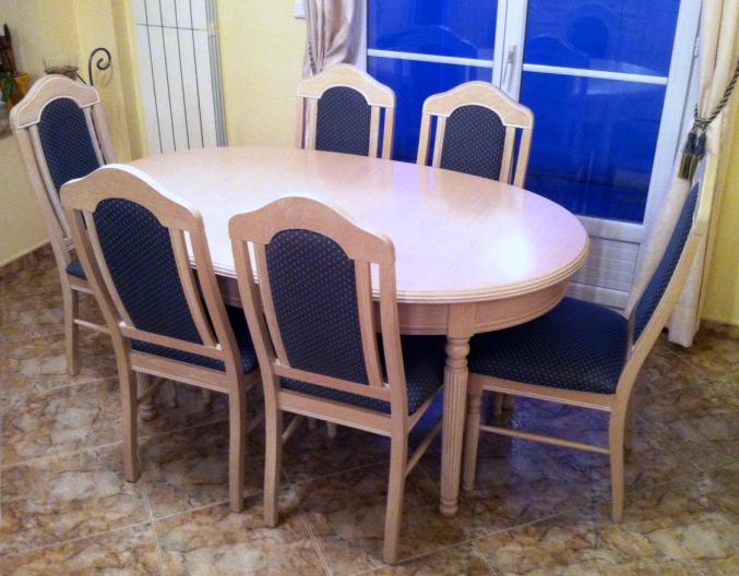Buffet, miroir, table, 8 chaises en chêne
