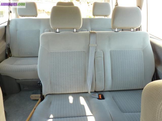 Volkswagen Caravelle court tdi confort 102,4 portes