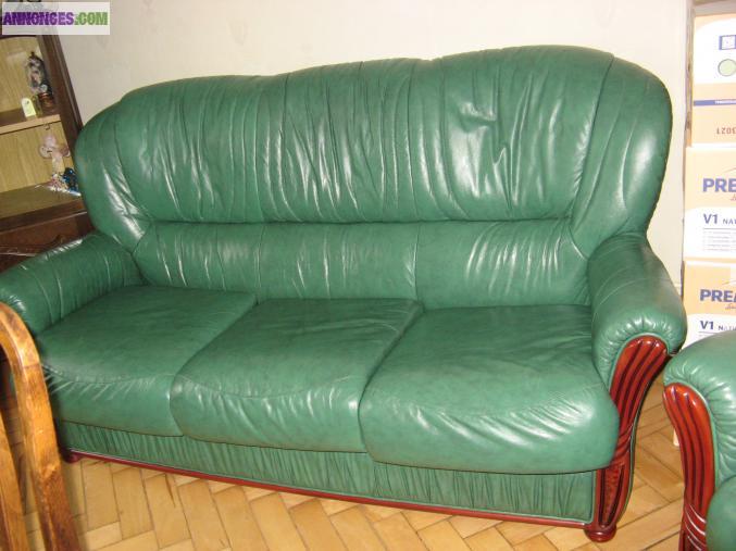 Trés beau canapé et 2 fauteuilles