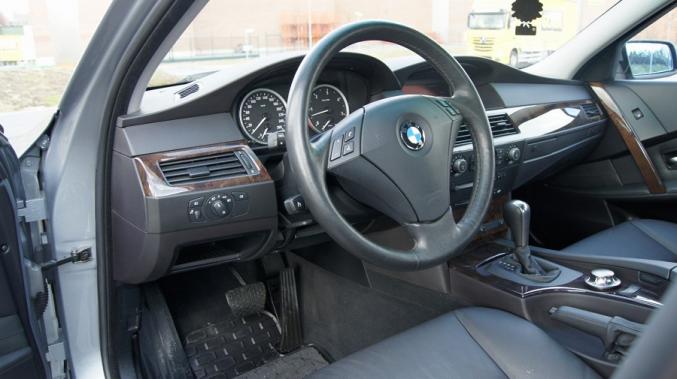 BMW Série 5 525d 130kW 