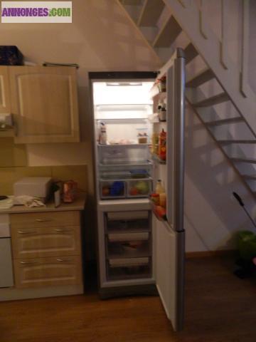 URGENT vend réfrigérateur INDESIT