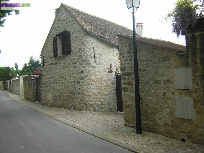 Maison ancienne en pierres rénovée