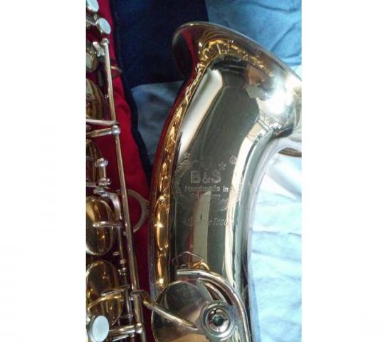 Saxophone tenor marque B & S