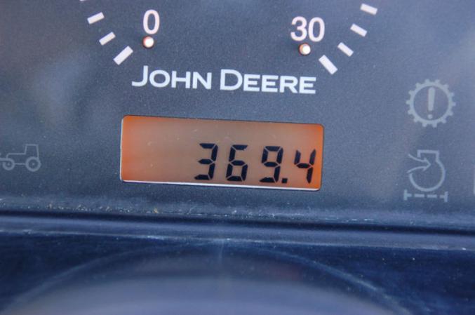 Tracteur John deere 4120 dannée 2006