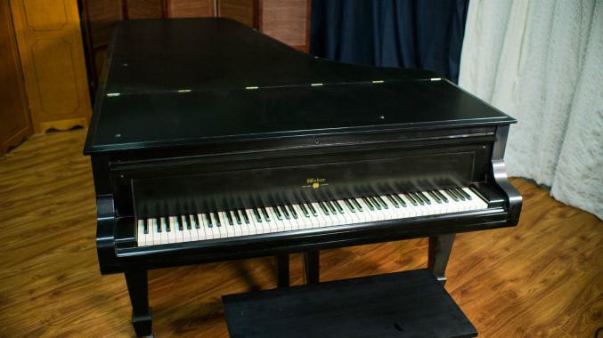 WEBER SEMI-CONCERT GRAND PIANO------$16800