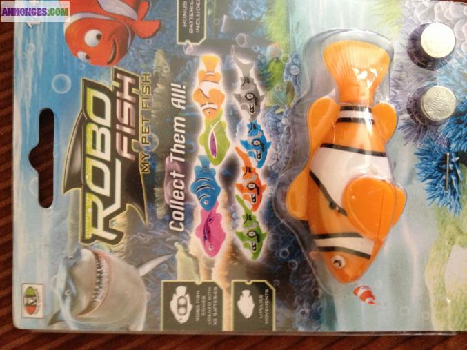 Robo fish neuf -ORANGE - 4 couleurs - 4 piles incluses