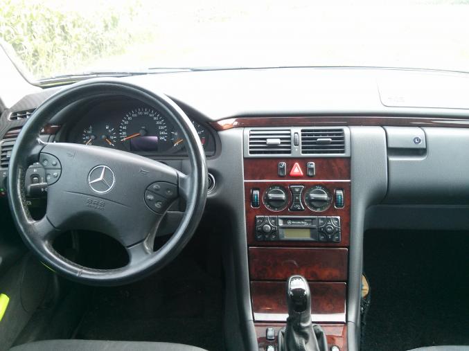 Vends Mercedes E220 CDI