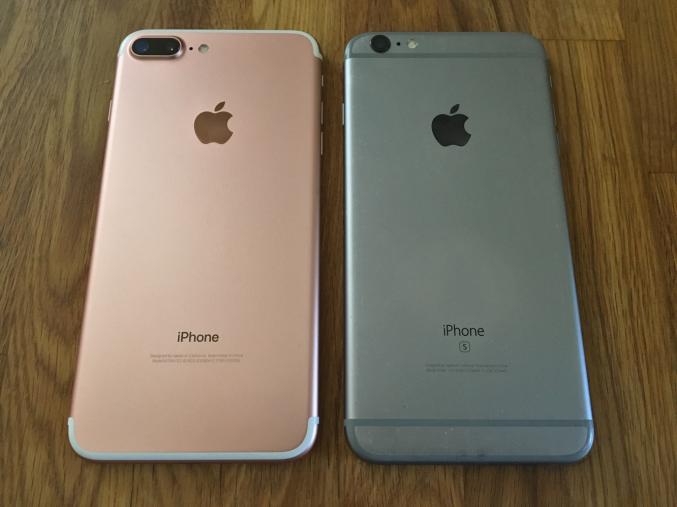 Unlocked Brand Apple iPhone 7 Plus Gold ( 128GB)