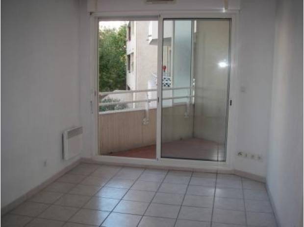 Appartement T2 30 M² , balcon quartier Prado/turcat méry 8èm