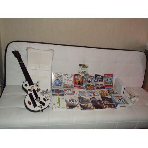 Wii Complete+ Wii Balance Board+Guitare Du Jeu Guitar Heroes + Jeux‏