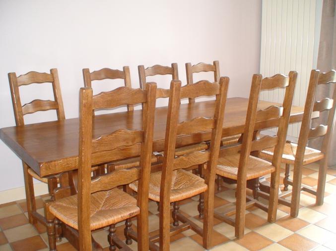 Table chene + 8 chaises