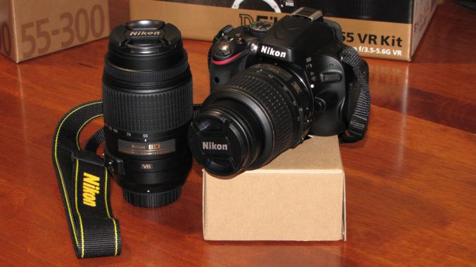 Nikon D5100 DSLR Camera + Lens