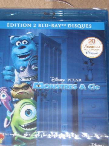 Bluray MONSTRES ET CIE comme neuf
