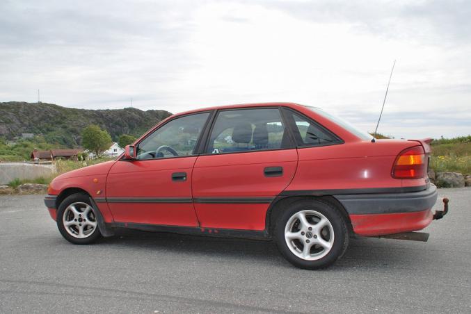 Opel Astra 1,8i Sportive 