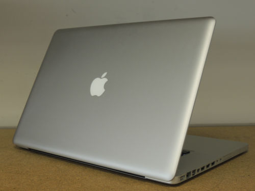 Apple MacBook Pro 17 "- MD311 (Octobre 2011)
