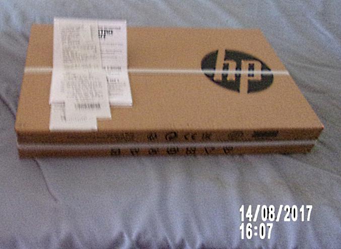Vends neuf (pas déballé) Laptop HP 17-y005 + AMD