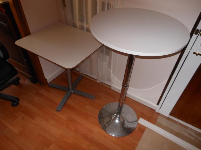 TABLE BLANCHE