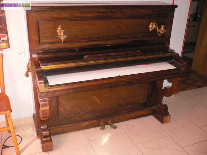 Piano ancien pour décoration