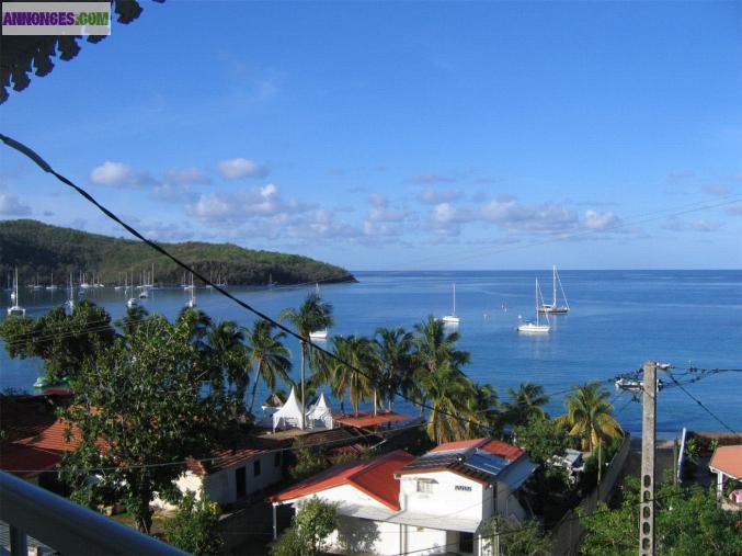 Maison à Grande Anse, vue Caraïbe, plage à 60m.