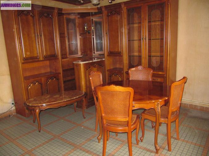 Bel  ensemble merisier (Living d'angle + table ronde  avec 4 chaises + table basse