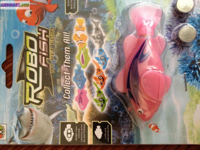 Robo fish neuf -ROSE 4 couleurs - 4 piles incluses