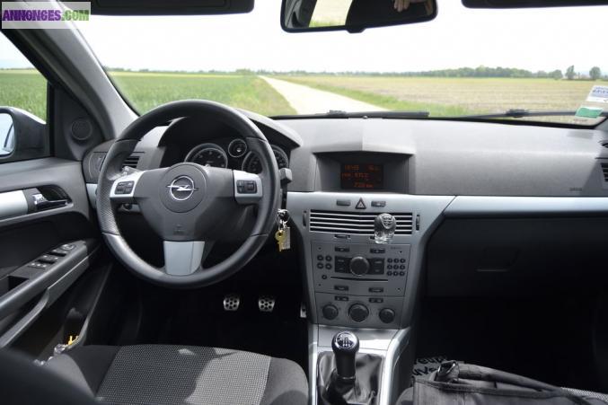 Opel Astra III 1,7 CDTI 125 FAP Magnetic
