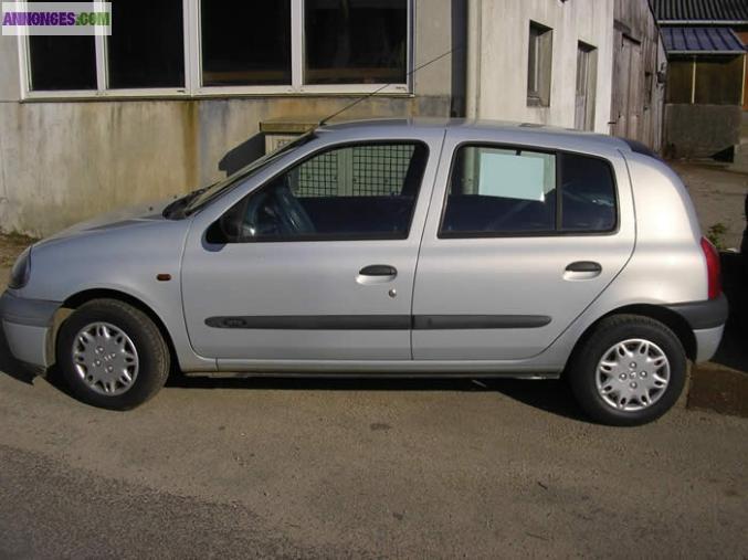 Renault clio annee 1994