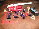 Camion de pompier + accessoire - Miniature