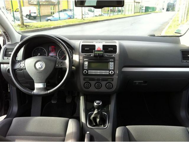 Volkswagen Golf v 1.9 tdi 105 confort 5p