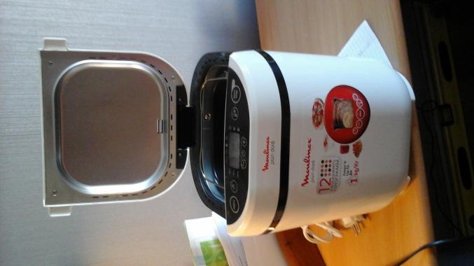 MACHINE A PAIN NEUVE