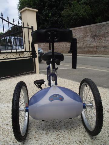 Vélo tricycle