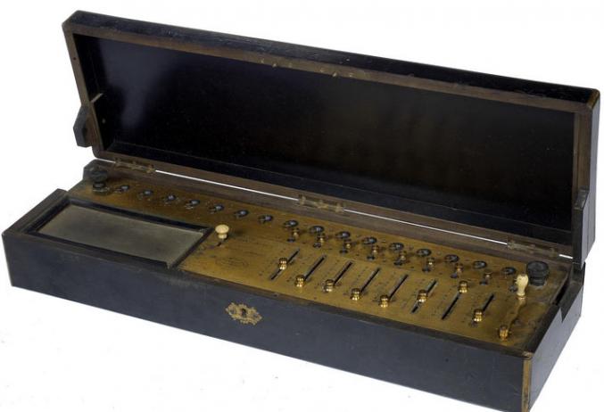 Achète machine à calculer ancinenne Arithmomètre Arithmaurel