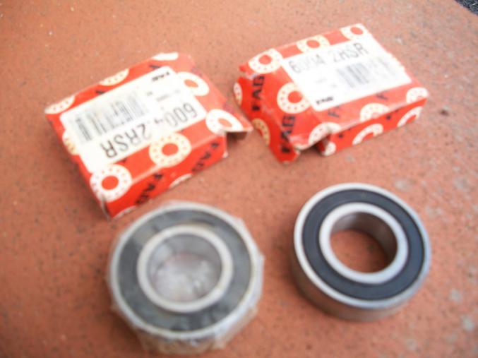 Roulements à billes FAG etat neuf