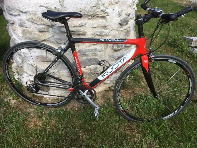 VELO DE Course Kuota cadre carbone