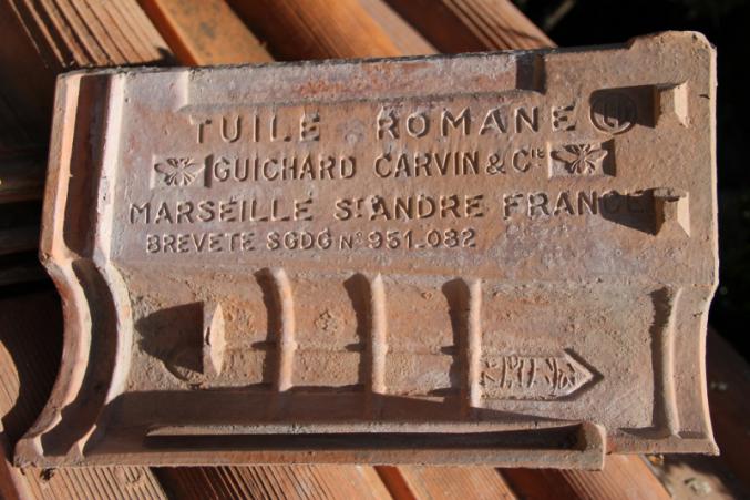 Tuiles Romane Guichard Carvin.