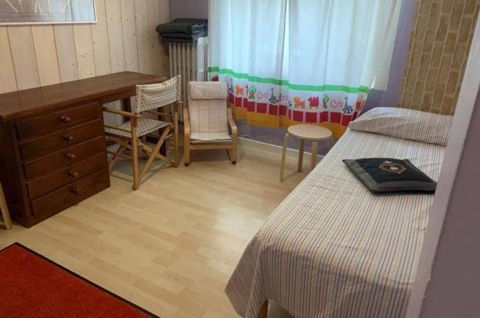 Location un lumineux appartement de trois pièces au rez-de-chaussée