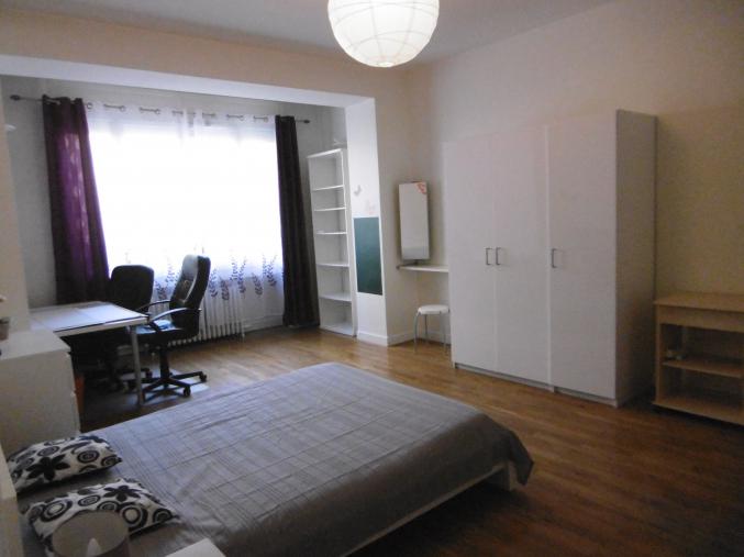 Appartement MEUBLE rue désiré claude 