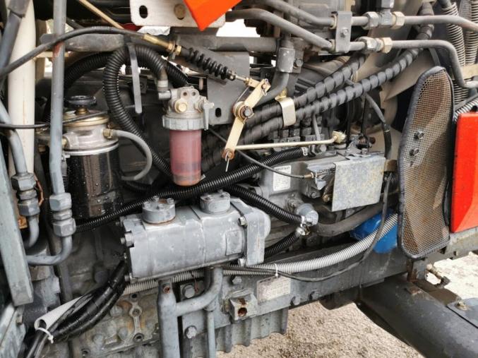 Tracteur à roues KUBOTA ME 5700