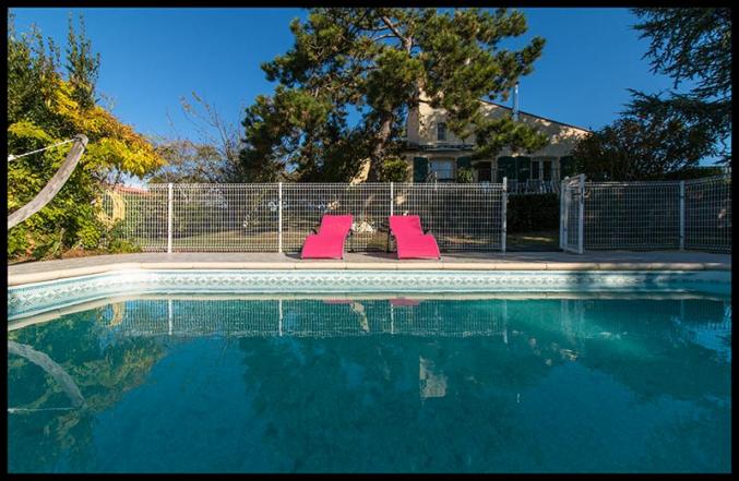 Maison entièrement rénovée avec piscine + sous-sol