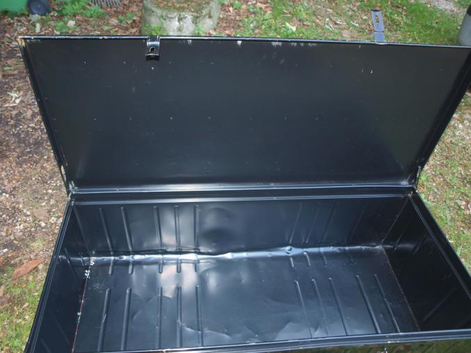 Caisse métallique à vendre