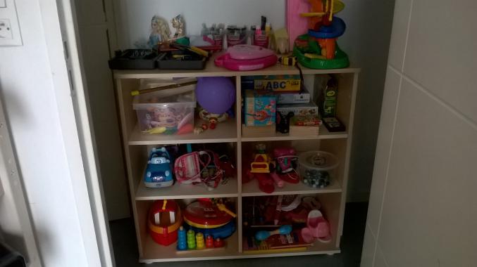 Meuble et armoire enfant le tout pour 50€