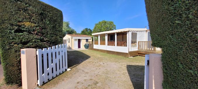 île oleron mobilhome avec bloc sanitaire sur terrain privé 