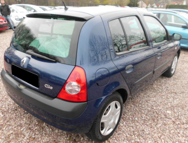 Clio II, 5 portes, clim ,VE, DA