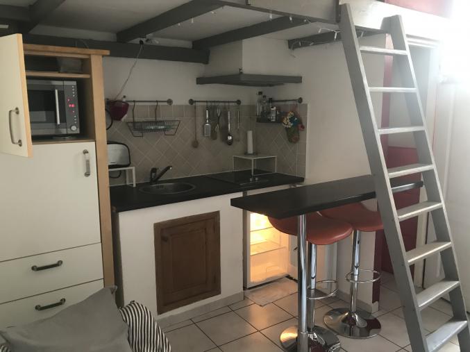 Joil studio meublé calme et lumineux 