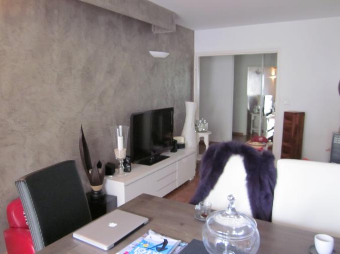 Bel appartement T4 traversant   