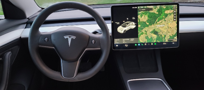 Tesla model 3 sr+ 2021