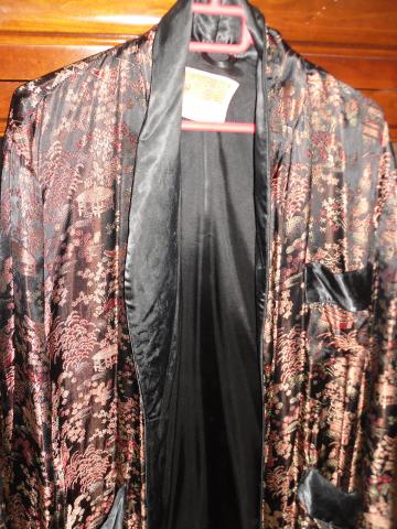 Peignoir Femme en soie 3 euros