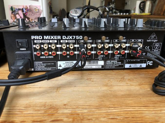 2 Cdj 1000 mk3 et 1 Mixer Djx 750